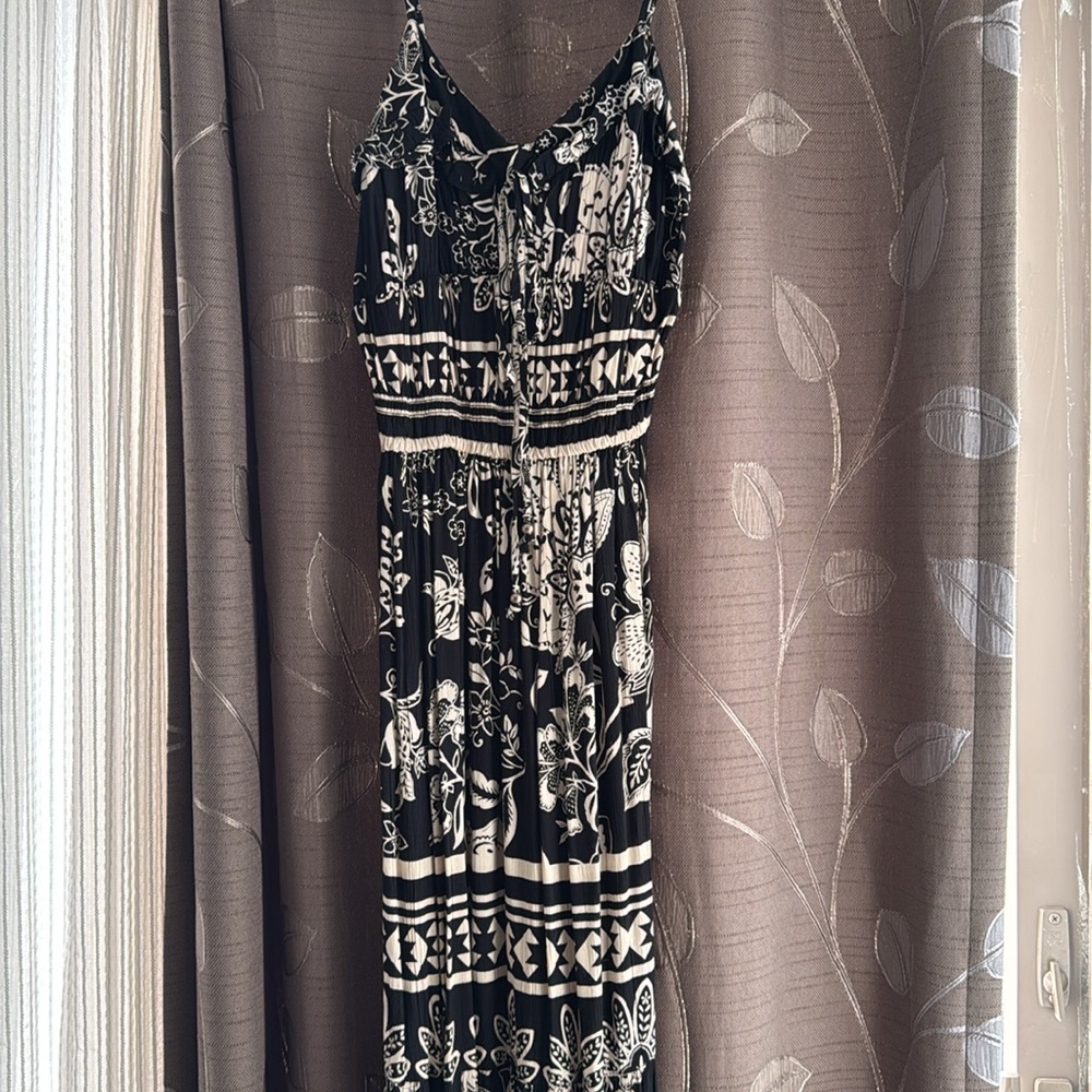 Maxi Black and White Floral Dress